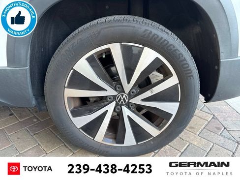 Used 2022 Volkswagen Taos SE AWD/4WD image 11