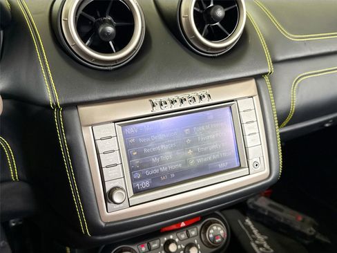 Used 2014 Ferrari California image 10