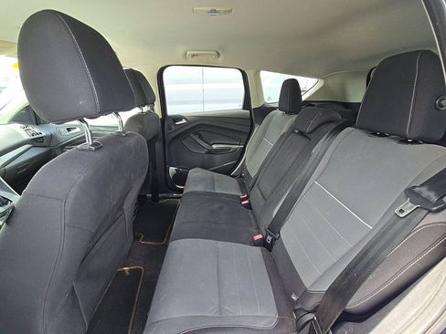 Used 2014 Ford Escape SE w/ Equipment Group 201A FWD image 3