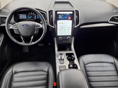 Used 2022 Ford Edge SEL w/ Convenience Package image 16