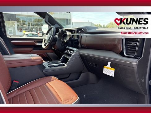 New 2025 GMC Sierra 3500 Denali Ultimate image 58