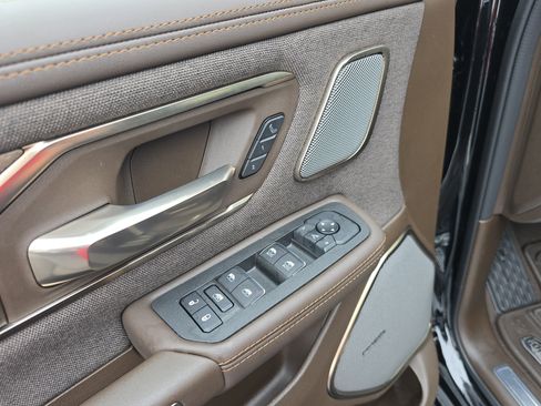 Used 2025 RAM 1500 Limited image 40