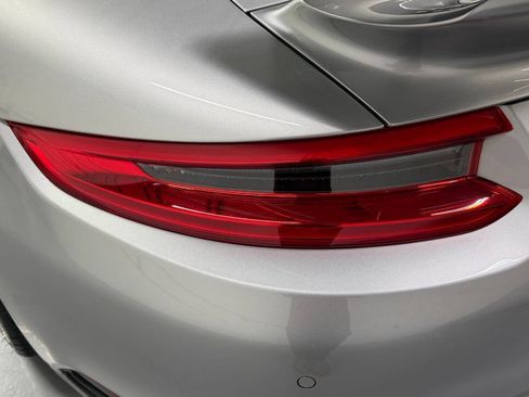 Used 2017 Porsche 911 4 Coupe AWD/4WD image 22