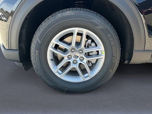 New 2026 Ford Explorer Active image 25