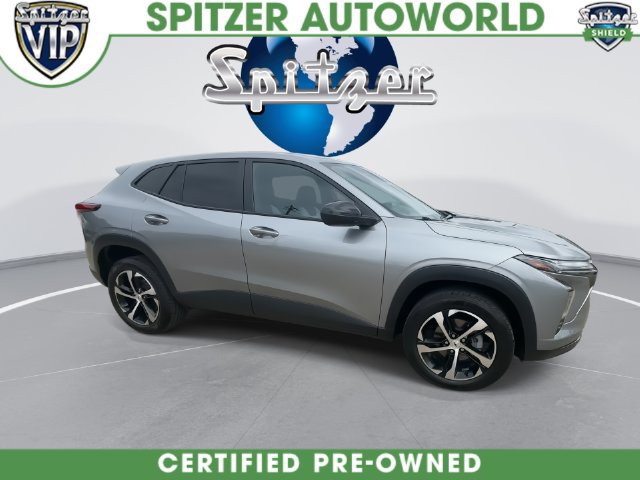 Used 2024 Chevrolet Trax RS FWD image 2