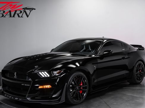 Used 2021 Ford Mustang Shelby GT500 w/ Technology Package RWD image 1