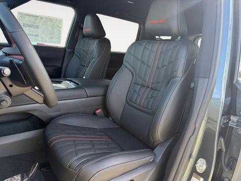 New 2026 Nissan Armada PRO-4X w/ Captain's Chari Seat Package image 16