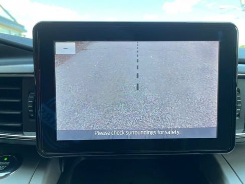 Certified 2020 Ford Explorer XLT w/ Equipment Group 202A AWD/4WD image 28
