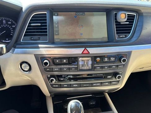 Used 2015 Hyundai Genesis 3.8 w/ Option Group 04 image 30