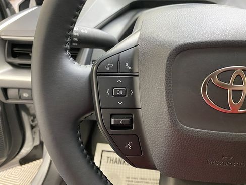 Used 2025 Toyota Prius LE image 29