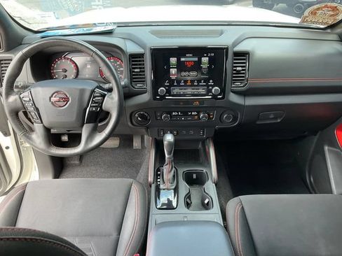 Used 2022 Nissan Frontier PRO-4X AWD/4WD image 4