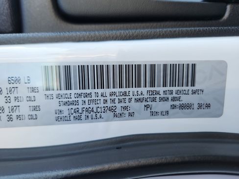 Used 2018 Jeep Grand Cherokee Altitude image 26