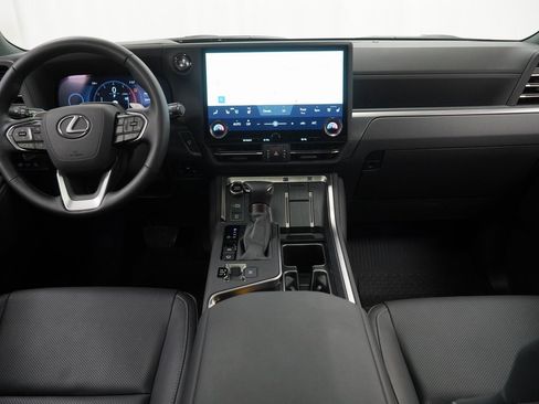 Used 2025 Lexus GX 550 w/ Accessory Package (2T) image 24