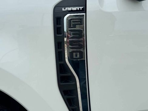 Used 2023 Ford F350 Lariat w/ Lariat Ultimate Package AWD/4WD image 2