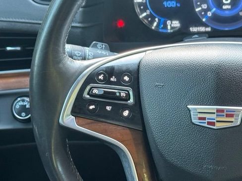 Used 2017 Cadillac Escalade Luxury AWD/4WD image 26
