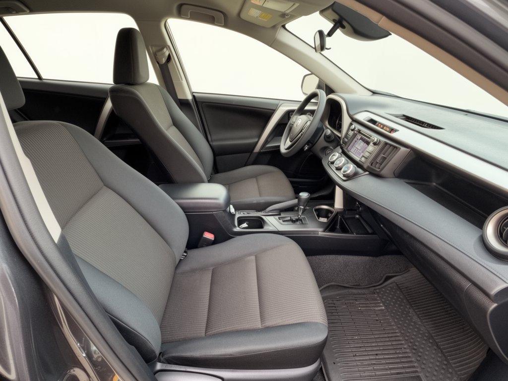 Used 2018 Toyota RAV4 LE w/ All Weather Liner Package FWD image 30
