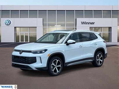 New 2025 Volkswagen Tiguan SE
