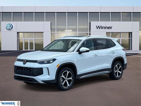 New 2025 Volkswagen Tiguan SE image 1