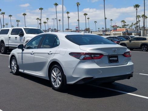 Used 2024 Toyota Camry LE FWD image 8