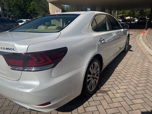 Used 2016 Lexus LS 460 L RWD image 8