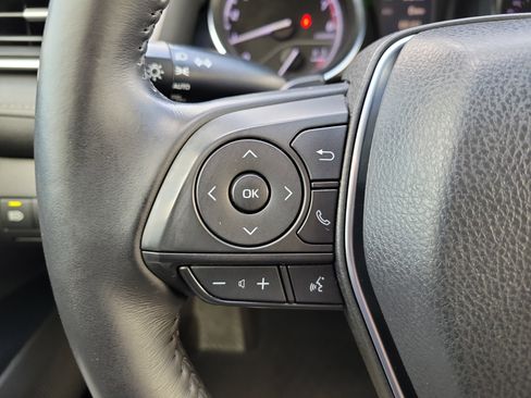 Used 2018 Toyota Camry SE w/ Convenience Package image 26