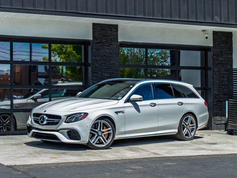 Used 2018 Mercedes-Benz E 63 AMG S image 3