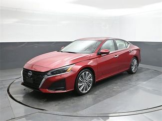 Used 2025 Nissan Altima 2.5 SL video 1