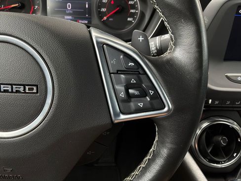 Used 2022 Chevrolet Camaro LT RWD image 33