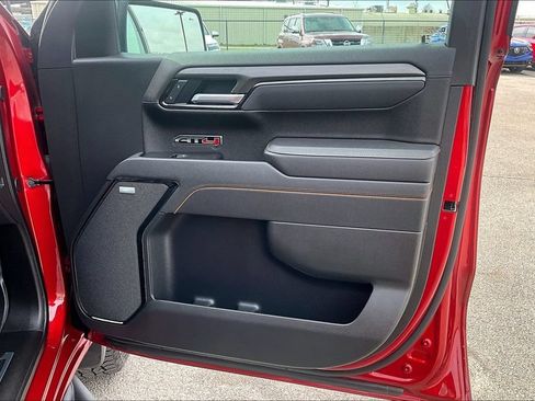 Used 2025 GMC Sierra 1500 AT4 w/ AT4 Premium Package AWD/4WD image 23