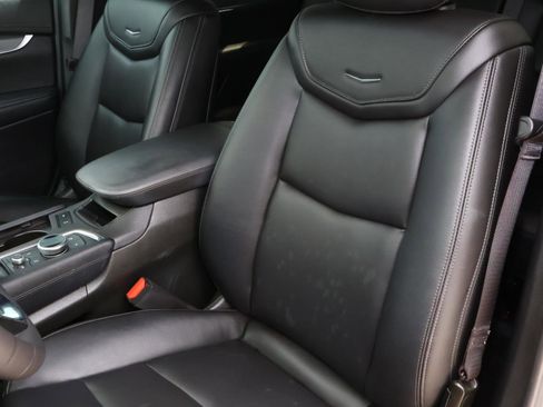 Certified 2024 Cadillac XT6 Luxury FWD image 18