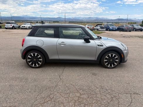Used 2024 MINI Cooper SE FWD image 4