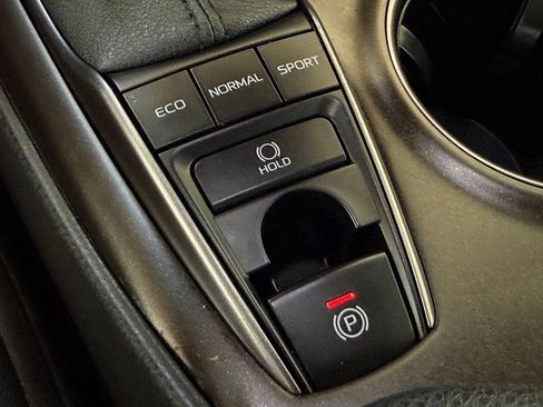 Used 2024 Toyota Camry XSE FWD image 22