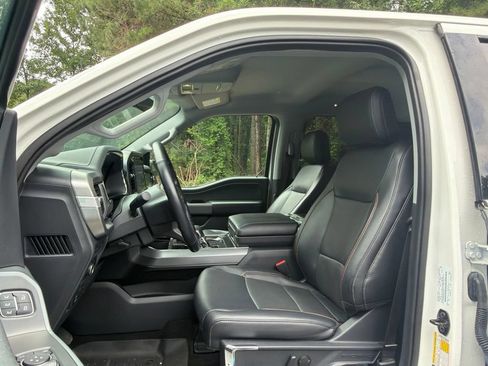 Used 2022 Ford F150 Lariat AWD/4WD image 11