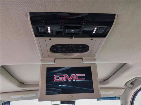 Used 2018 GMC Yukon XL SLT w/ Open Road Package RWD image 17