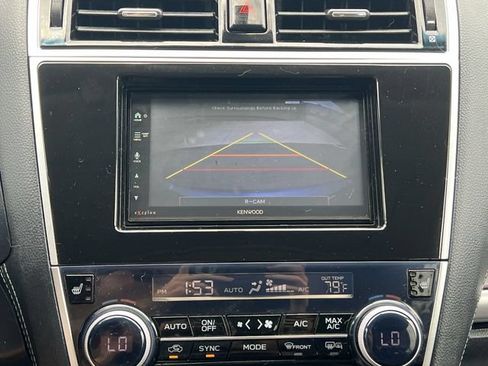 Used 2018 Subaru Outback 2.5i Limited AWD/4WD image 19
