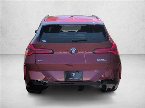 Used 2025 BMW X3 xDrive30i w/ Premium Package image 7