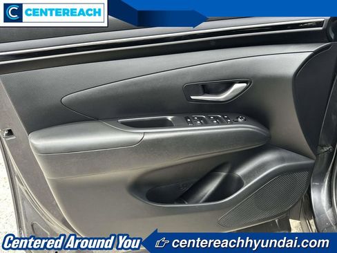 Used 2023 Hyundai Tucson SE AWD/4WD image 13