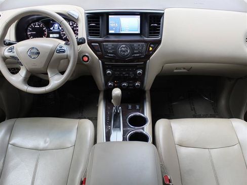 Used 2015 Nissan Pathfinder SL FWD image 9
