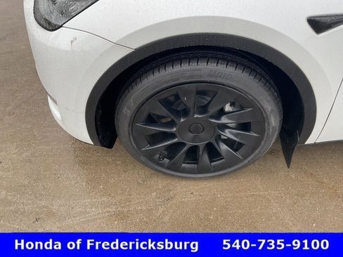 Used 2023 Tesla Model Y Long Range AWD/4WD image 10