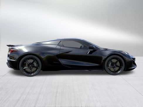 New 2026 Chevrolet Corvette E-Ray w/ Stealth Interior Trim Package AWD/4WD image 6
