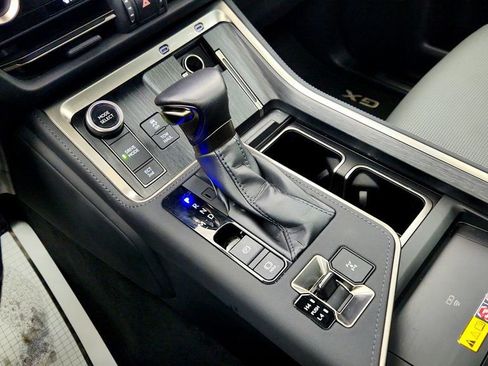 Used 2024 Lexus GX 550 GX 550 Luxury 4WD w/ Mark Levi image 16