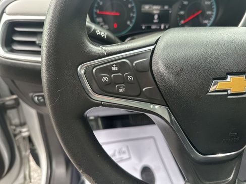 Used 2018 Chevrolet Equinox LS image 17