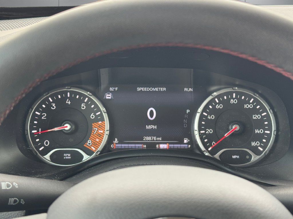 Used 2023 Jeep Renegade Trailhawk AWD/4WD image 14