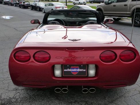 Used 1998 Chevrolet Corvette Convertible image 8