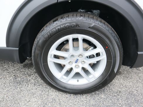 New 2025 Ford Explorer Active image 12