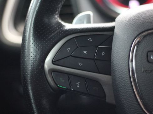 Used 2019 Dodge Challenger R/T w/ Driver Convenience Group RWD image 12