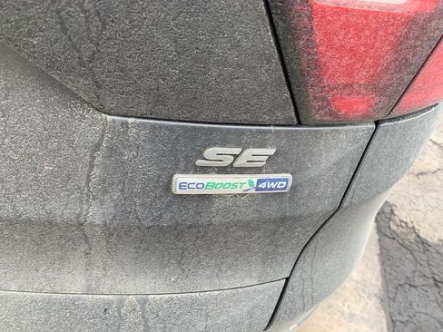 Used 2019 Ford Escape SE image 8