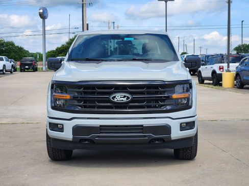New 2026 Ford F150 XLT w/ XLT Black Appearance Package AWD/4WD image 6