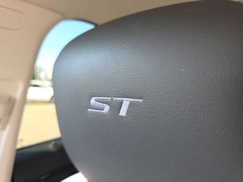 Used 2023 Buick Envision Preferred FWD image 30