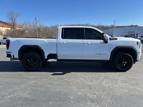 Used 2024 GMC Sierra 2500 AT4 w/ AT4 Premium Plus Package image 4